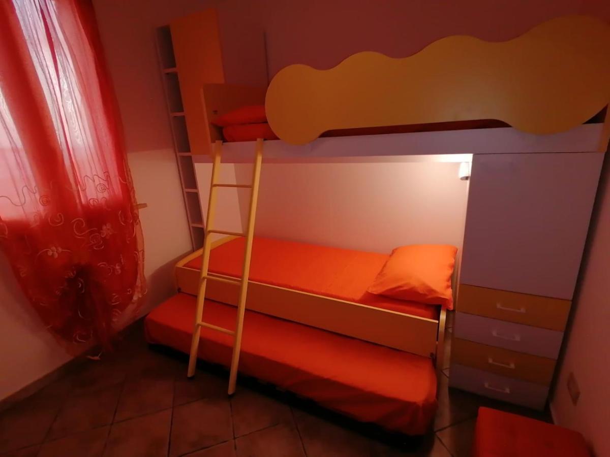 Case Vacanze Vista Mare ตอร์เรปาลี ภายนอก รูปภาพ